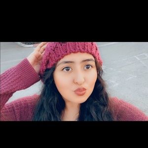 Meet your Posher, Carolina